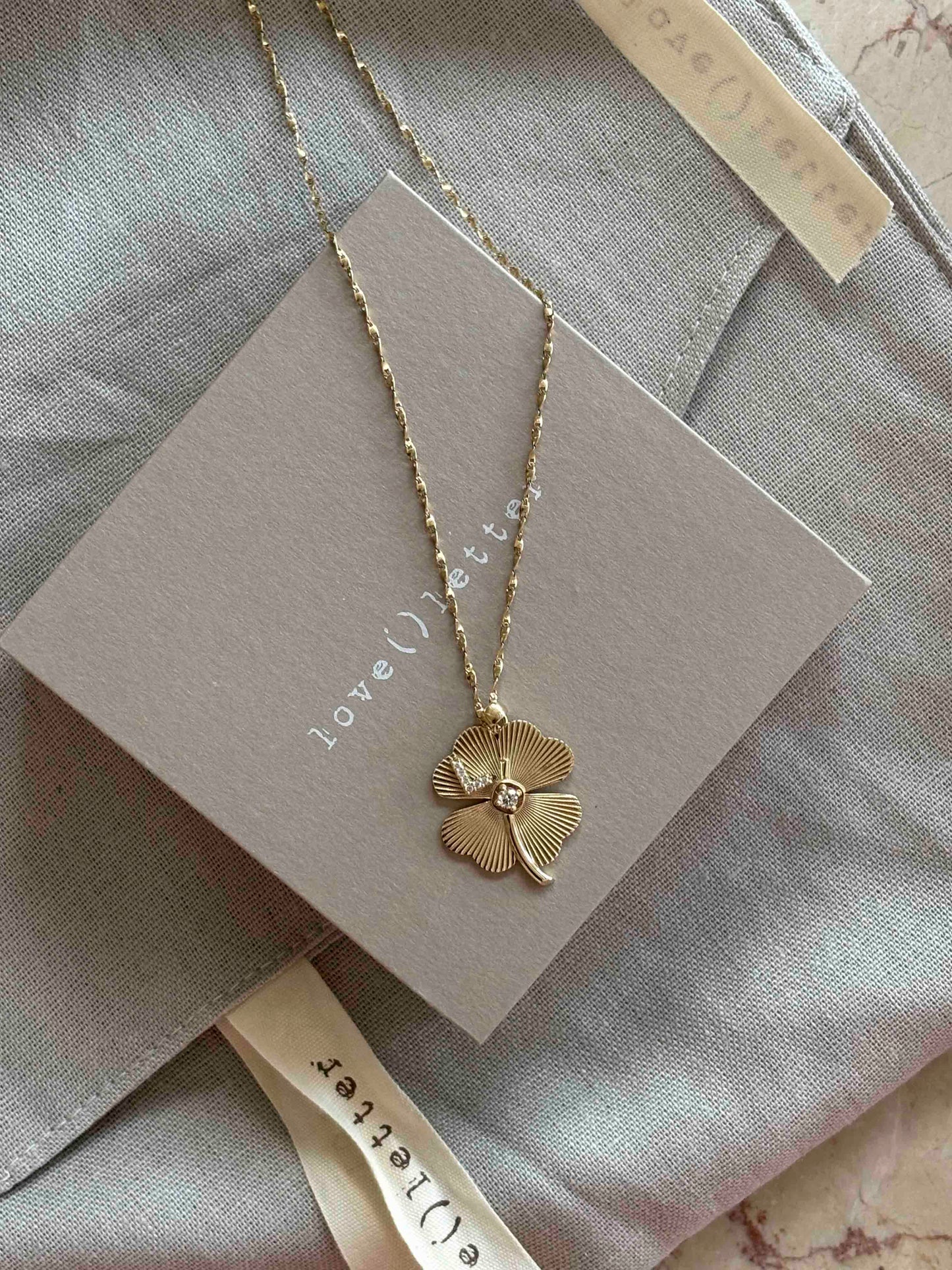 Clover Pendant