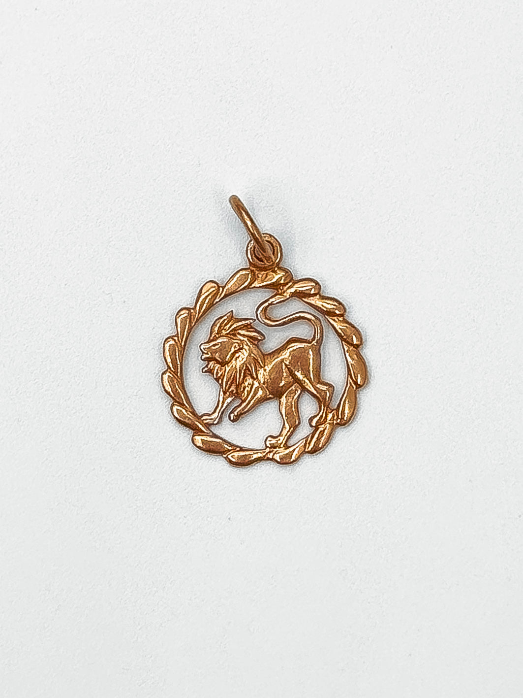 Rose Gold Leo Medallion Pendant